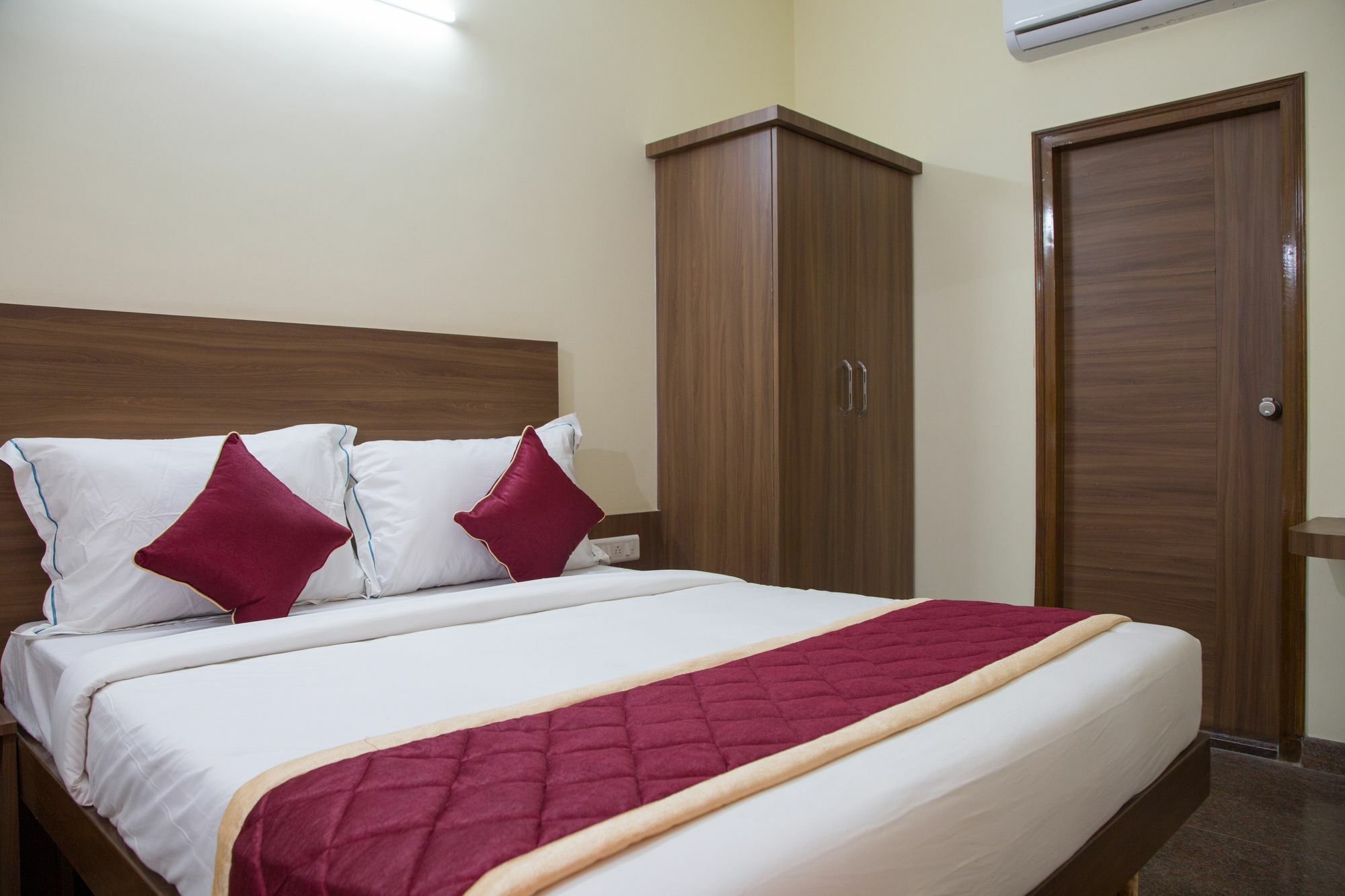 Hotel O Champion Comfort Near Hosahalli Metro Station Μπανγκαλόρ Εξωτερικό φωτογραφία