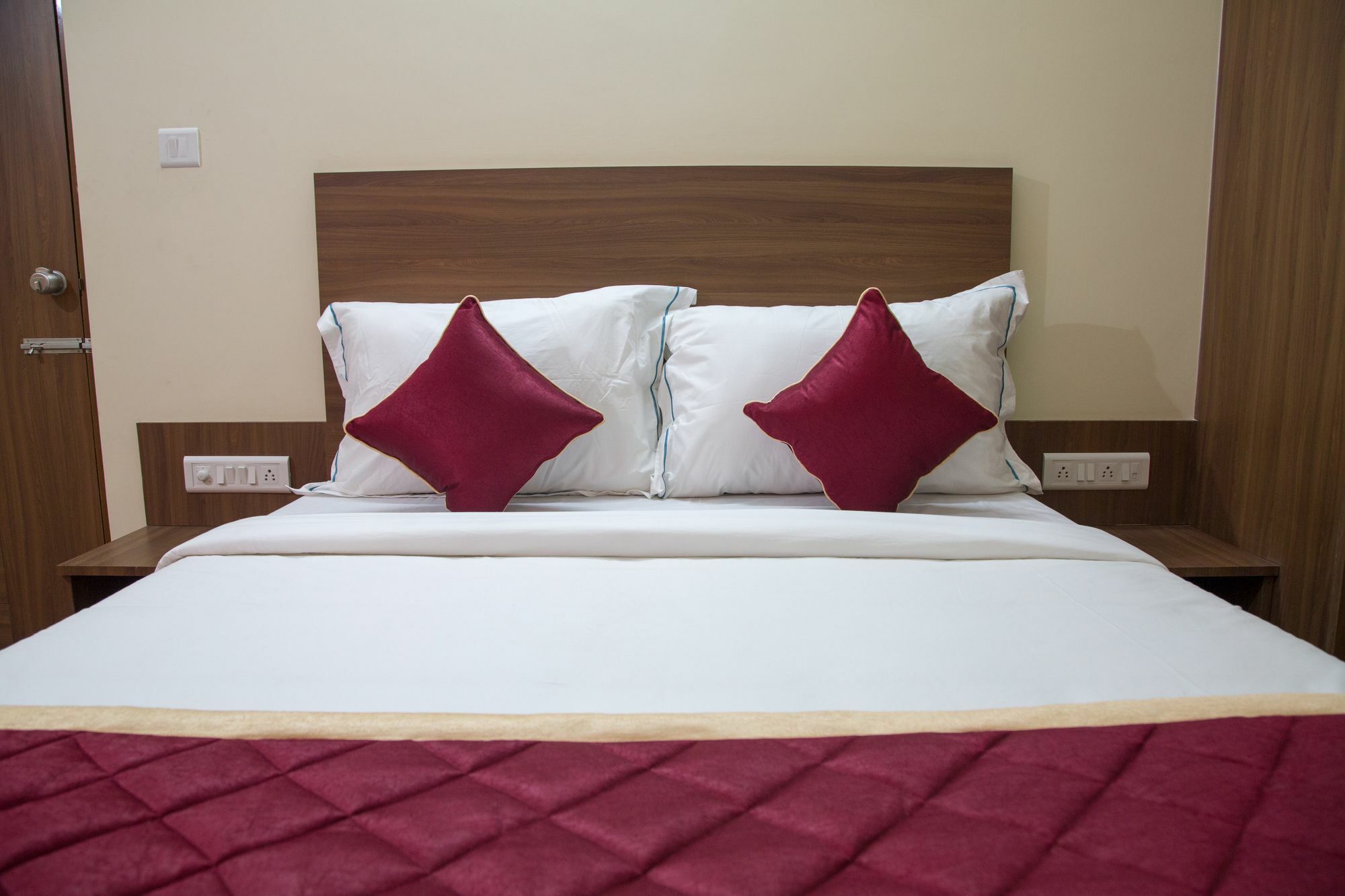 Hotel O Champion Comfort Near Hosahalli Metro Station Μπανγκαλόρ Εξωτερικό φωτογραφία